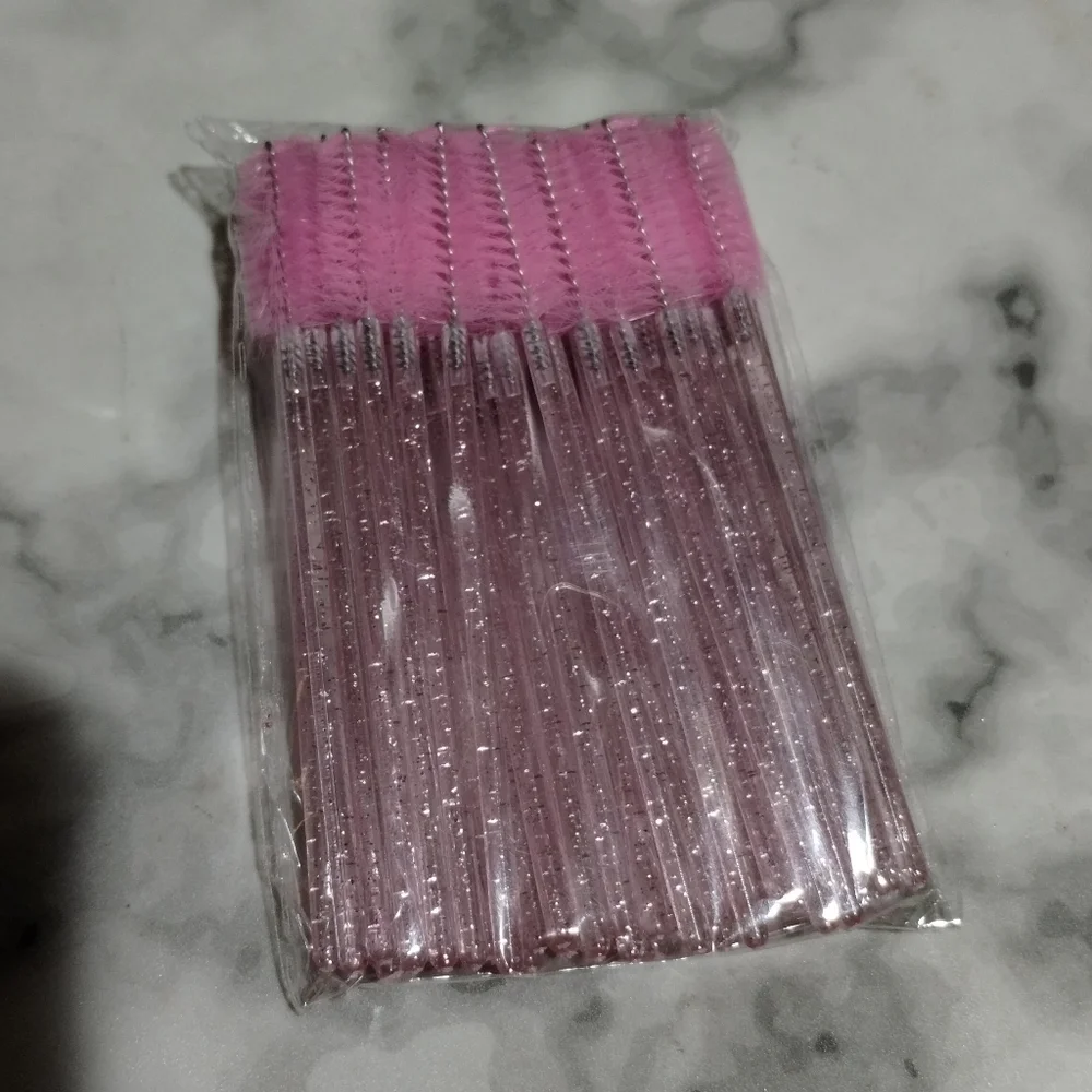 Pink Eyelash Brushes